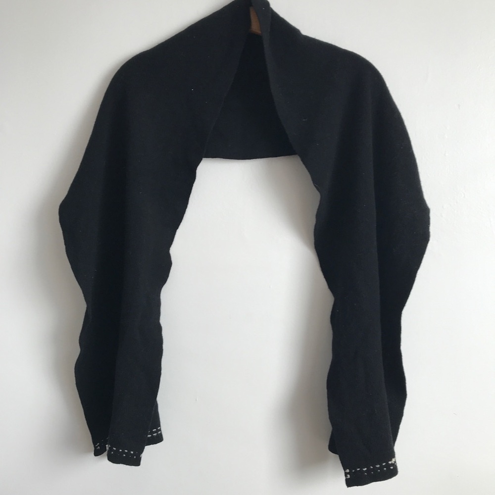 FREE PEOPLE BLACK SCARF 100% WOOL WRAP STOLE